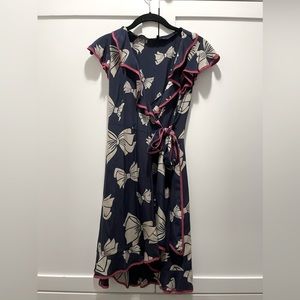 Beautiful wrap dress! Timeless and flattering!